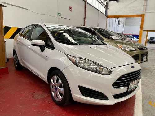 Imagen 3 de 11 de Ford Fiesta 1.6 S Std 5vel Ac 2014