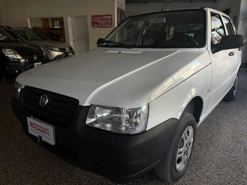 Imagen 2 de 14 de Fiat Uno