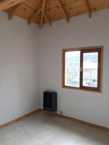 Imagen 11 de 15 de Venta Departamento Duplex 2 Dormitorios En La Cascada Calle Goñy Al 300
