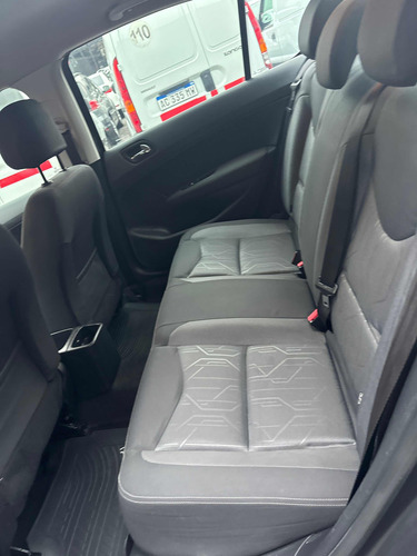 Peugeot 408 1.6 Active 115cv
