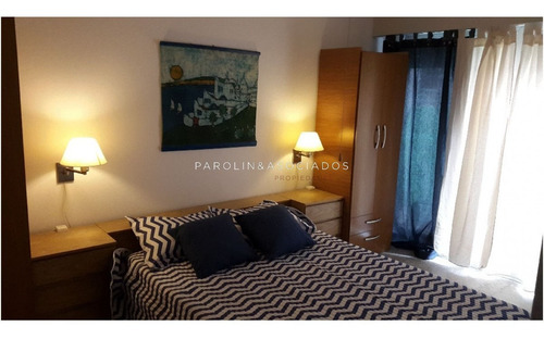 Departamento De 1 Dormitorio En Peninsula, Punta Del Este- Ref: 1997