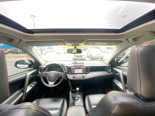 Imagen 17 de 25 de Toyota Rav 4 2017 Street 4x2
