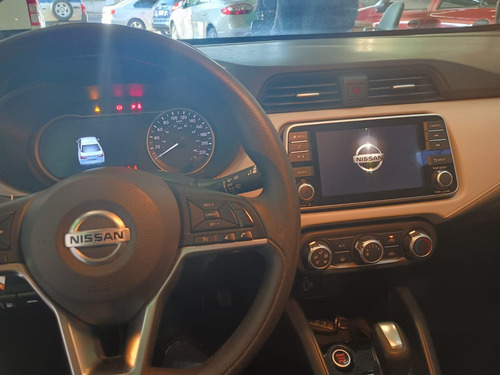 Nissan Sentra 2.0 Advance Cvt