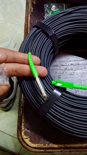 Fibra Óptica Fiberhome Preconectorizada 120m Redonda 10pz. (Reacondicionado)