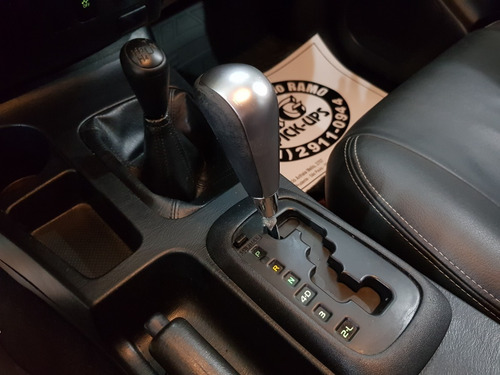 Imagem 6 de 15 de Toyota Hilux Srv Limited 3.0 Turbodiesel 4x4 2015 Completa