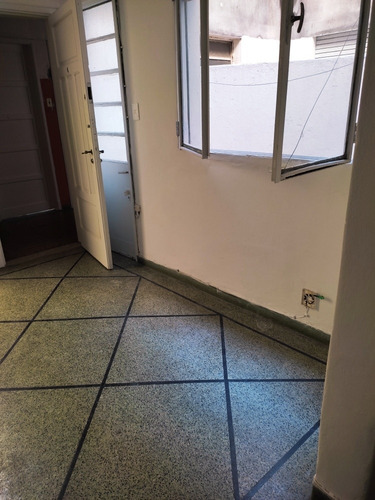 Imagen 7 de 7 de García Morales Y Abayuba 1 Dorm, Patio$ 13000