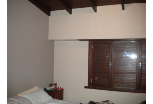 Casa De 3 Dormitorios Sobre 1400m2 De Terreno