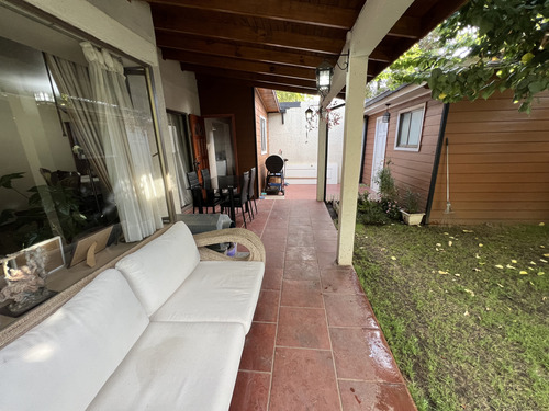 Vendo Casa , 3 Dormitorios, 3 Baños, 2 Estacionamientos, Ba