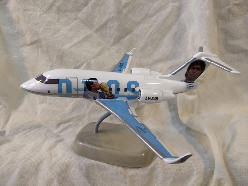 Aviones De Resina Fokker 28 Diego Maradona