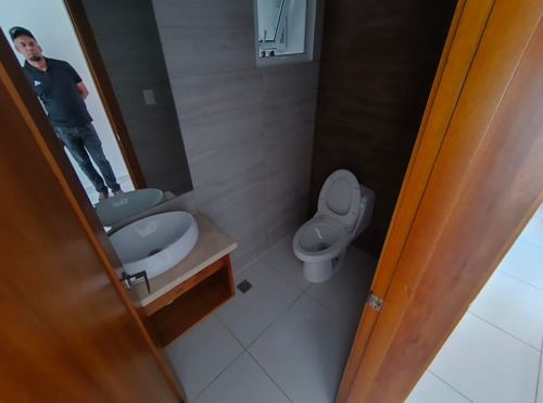 Apartamento En Renta Ubicado En La Av. Hispanoamericana