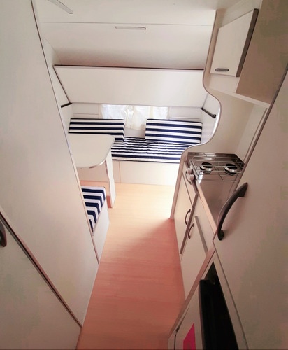 Imagen 2 de 15 de Casa Rodante 4 Mts,heladera, Ducha, Inodoro, Exclusiva!!!