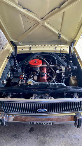 Ford Falcon Deluxe 81'