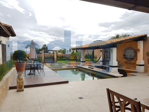 Imagen 10 de 28 de Casa En Venta En Balcones De Juriquilla Con Alberca. Una So