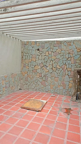 Imagen 6 de 9 de Casa En Ciudad Jardin Cagua 4 Habitaciones 3 Baños