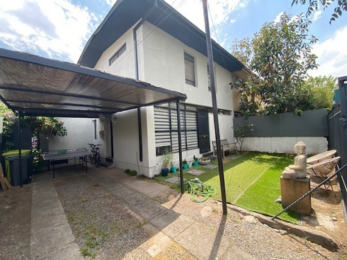 Imagen 1 de 13 de Excelente Casa En Vitacura!!