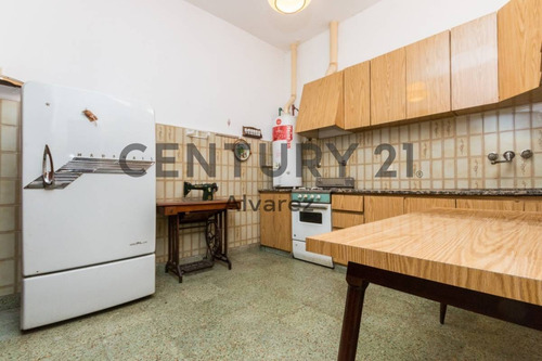 Imagen 12 de 18 de Venta Casa 4 Ambientes Con Patio, Cochera Y Terraza En Piñeyro.