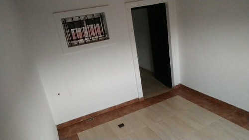 Venta Departamento 2 Ambientes En Isidro Casanova