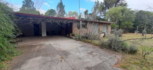 Casa De 207m2 En Villa Ciudad Parque, Los Reartes .(cod 552)