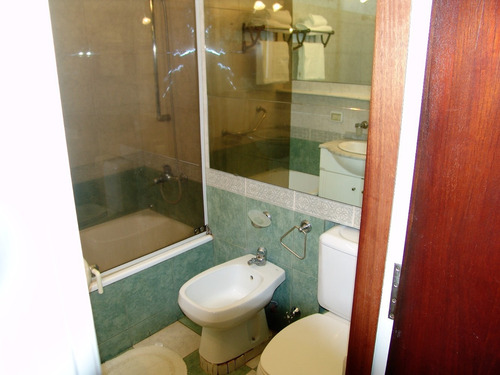 Imagen 10 de 14 de Departamento 2 Amb. Para 4 Personas Vista Al Mar Y Cochera