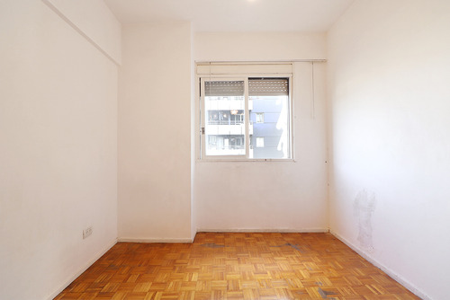 Departamento En Avenida Avellaneda 1100