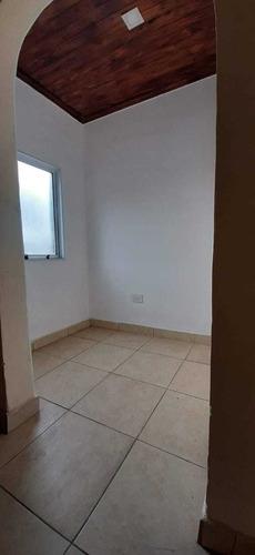 Imagen 3 de 14 de Departamento Dpto 4 Ambientes Amb Caseros Tres De Febrero