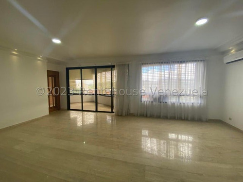 En Venta Elegante Apartamento Ubicado En La Alameda #23-9473