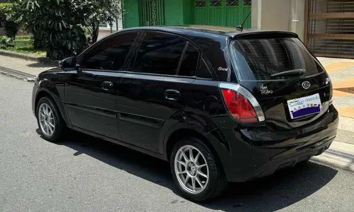Kia Rio Xcite 2011 Con Escotilla Y Full Equipo