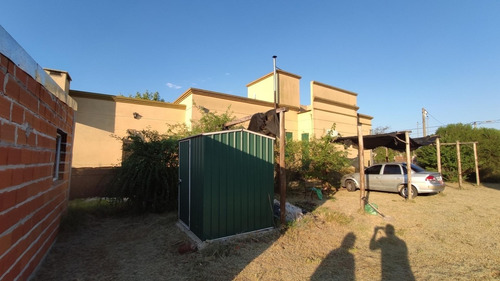 Imagen 10 de 13 de Dos Casas Prefabricadas Y Quincho A Terminar