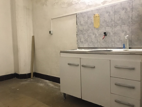 Diri Local Comercial A Mts De 18 Frente A Pza Cagancha 300m2