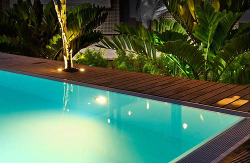 Luminária De Piscina Iluctron Led Rgb 9w Inox 125mm Cabo 15m