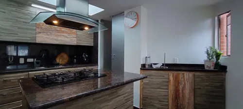 Apartamento En Venta En Colina Campestre. Cod V12413