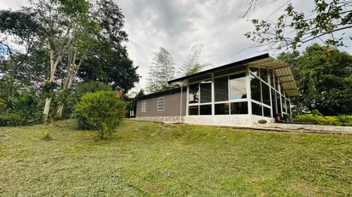 Casa En Venta En La Vega. Cod V13809