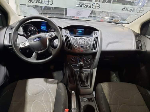 Imagen 5 de 9 de Ford Focus Iii 1.6 S 2013