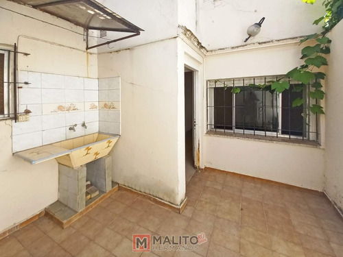 Venta Ph 3 Ambientes Al Frente Con Patio Y Espacio Aereo En Villa Lugano.