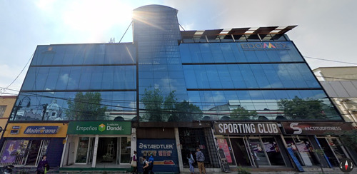 Edificio En Renta En Toluca Centro, A Una Cuadra De Plaza Molino Y Alameda Central, Con Elevador Y Estacionamiento Propio Para 30 Autos.