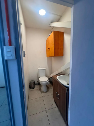 Local En Arriendo En Strip Center. Colina