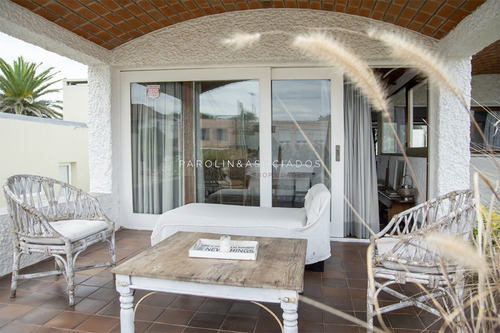 Hermosa Casa En Venta, Zona Península-punta Del Este