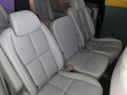 Kia Carnival Premium 3 Años Gtia 11 Asientos Iva 10.5