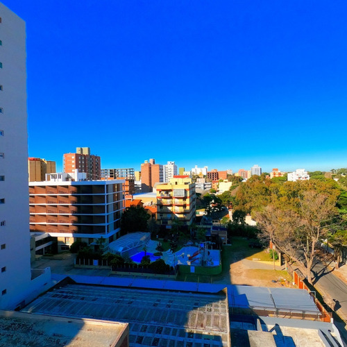 Imagen 9 de 9 de Departamento 2 Ambientes, Luminoso, Centrico. Llamame Y Lo Visitamos Hoy!