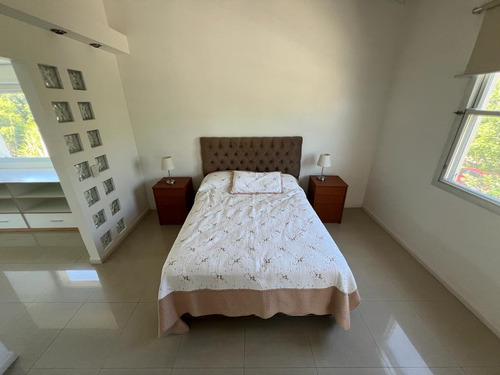Casa Clasica Venta 3 Dormitorios En Glorietas