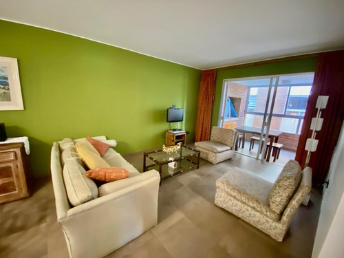 Imagen 1 de 12 de Apartamento - Playa Mansa