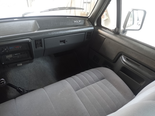 Ford F-100 3.6 Lujo