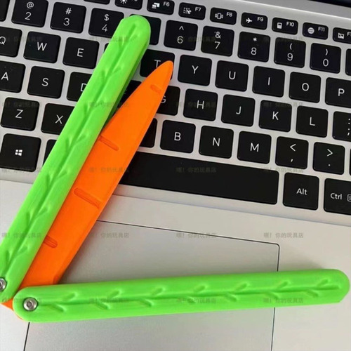 Brinquedos Com Faca De Cenoura Butterfly Knife Fidget Toy