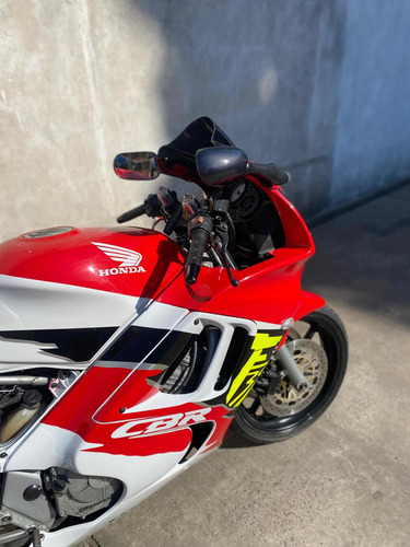 Imagen 8 de 9 de Honda Cbr F3