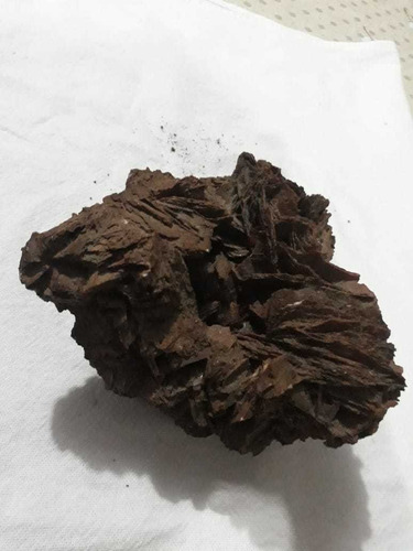 Pedra Roxa Para Decoração Aquário Raridade Tipo Favo Marrom