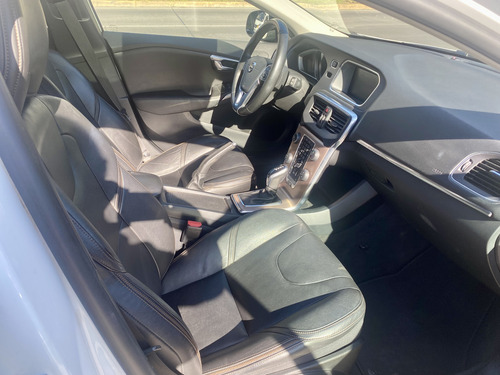 Volvo V40 T5 Awd Plus