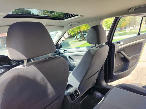 Volkswagen Vento 2.5 Advance 170cv