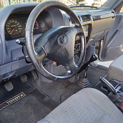 Toyota Merú 2.7