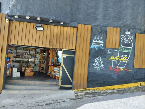 Local Comercial A Pie De Calle. Colinas De La Lagunita. 