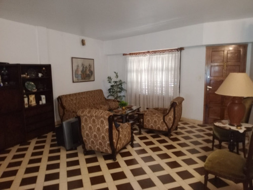 Venta Hermosa Casa Zona Plaza De Las Carretas Estación Muñiz Ubicación De Privilegio